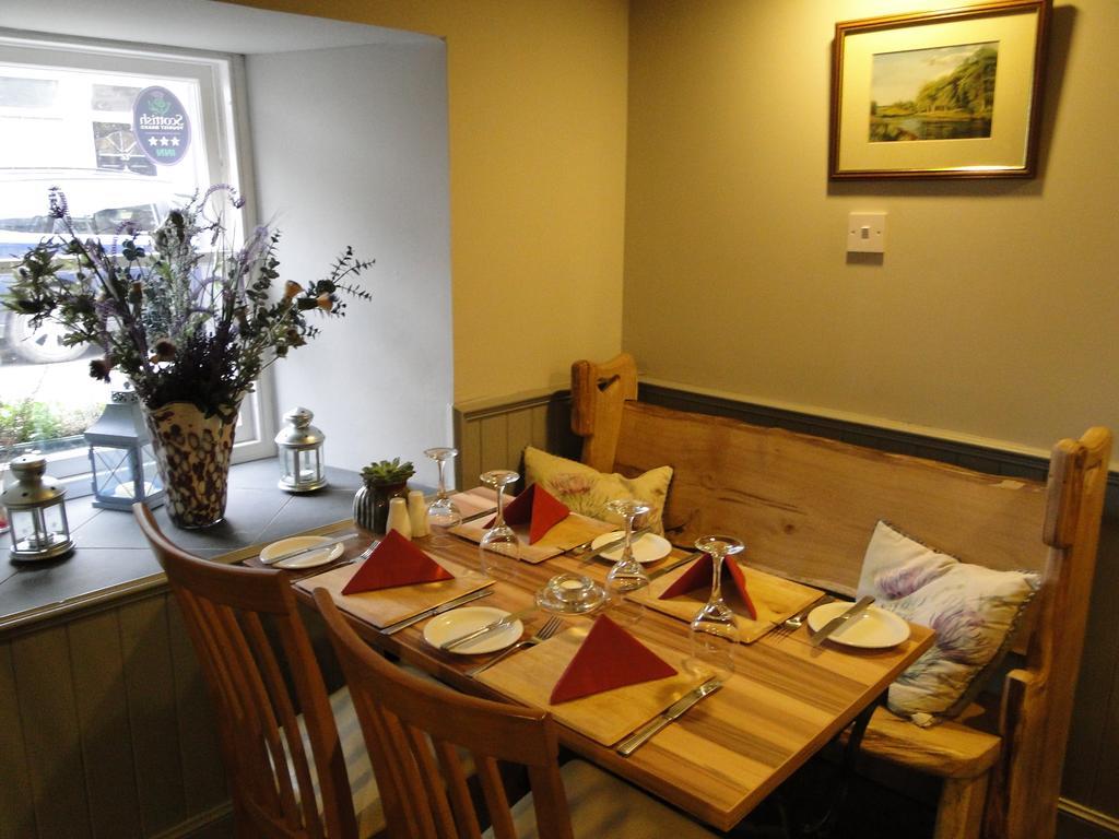 The Red Lion Inn Doune Екстериор снимка
