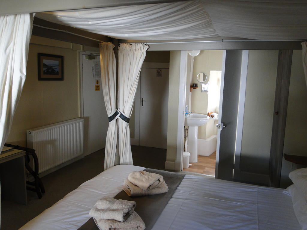 The Red Lion Inn Doune Стая снимка