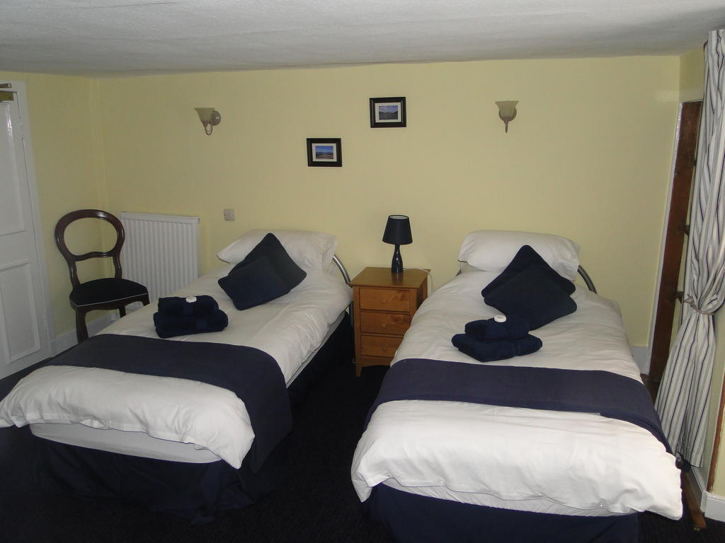 The Red Lion Inn Doune Стая снимка